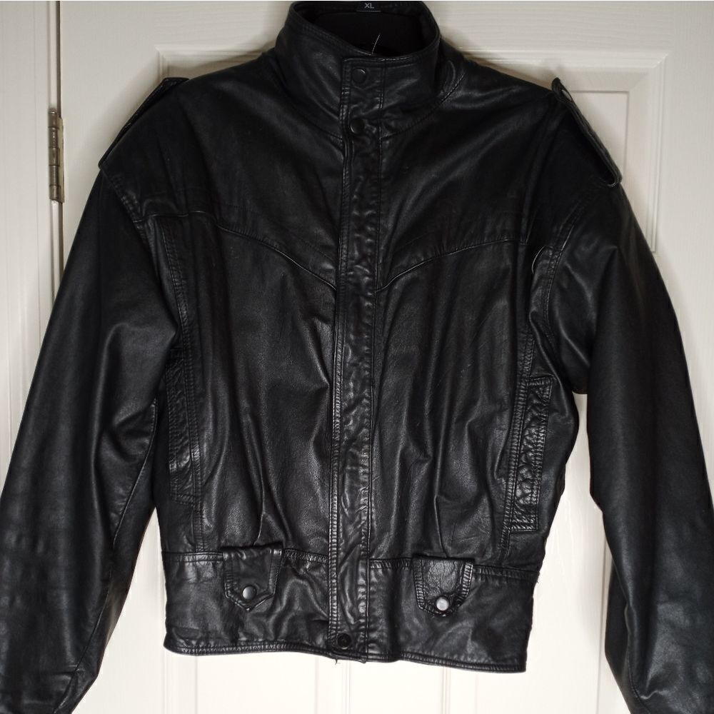 Chia L Black 100% Leather Lined Full Length Zipper Pockets Lngslvs Men's Jacket.